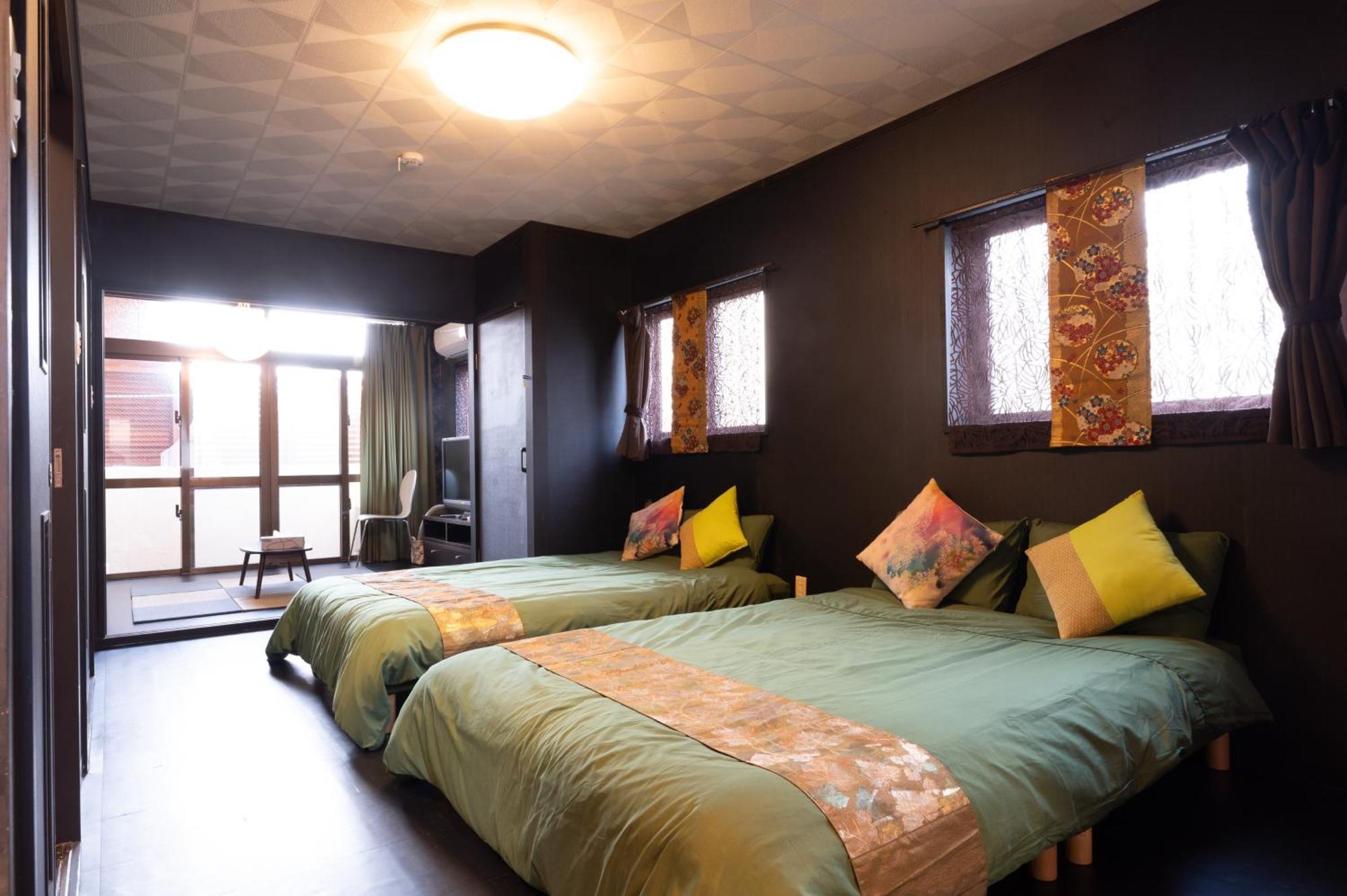 Maximum Of 21 People Can Be Rented In One Building 3 Minutes Walk To Tomari Port 10 Minutes Drive To The Airport No Parking Lot 30 Seconds Walk From Paid Parking Lot Warayunso Port City May Naha Exterior foto