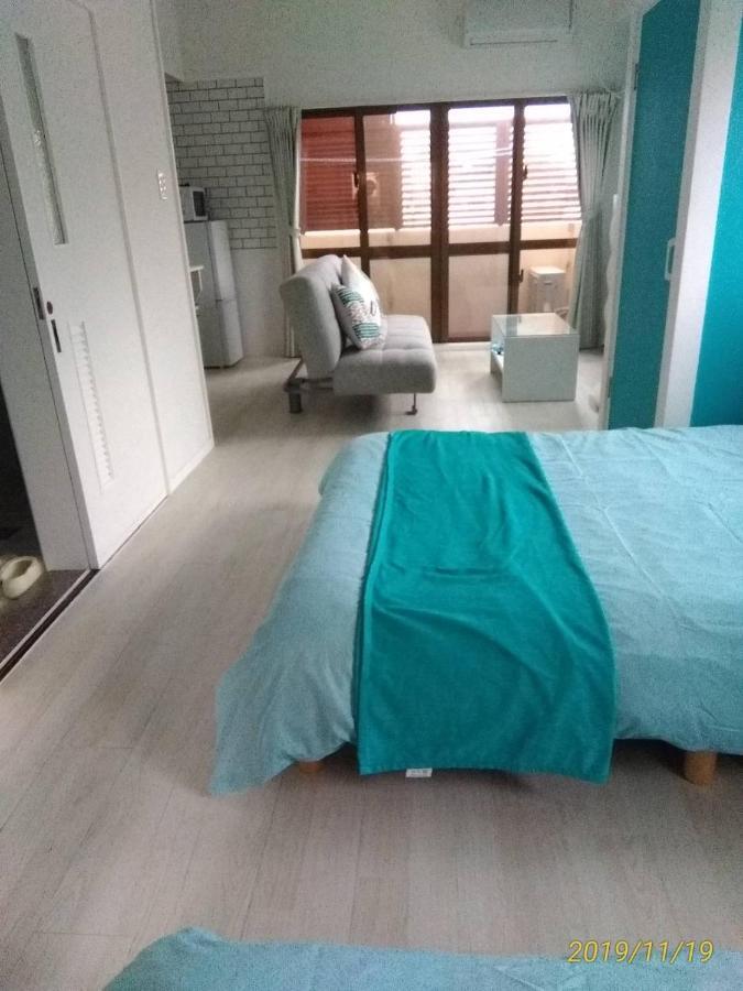 Maximum Of 21 People Can Be Rented In One Building 3 Minutes Walk To Tomari Port 10 Minutes Drive To The Airport No Parking Lot 30 Seconds Walk From Paid Parking Lot Warayunso Port City May Naha Exterior foto