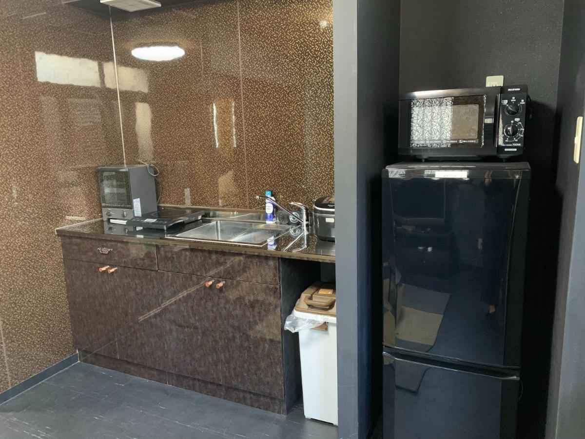Maximum Of 21 People Can Be Rented In One Building 3 Minutes Walk To Tomari Port 10 Minutes Drive To The Airport No Parking Lot 30 Seconds Walk From Paid Parking Lot Warayunso Port City May Naha Exterior foto