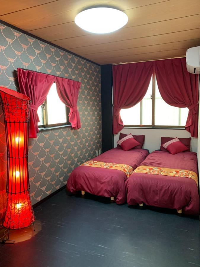 Maximum Of 21 People Can Be Rented In One Building 3 Minutes Walk To Tomari Port 10 Minutes Drive To The Airport No Parking Lot 30 Seconds Walk From Paid Parking Lot Warayunso Port City May Naha Exterior foto